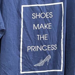 Cinderella T-shirt “shoes make the princess” Disney Store 4xl